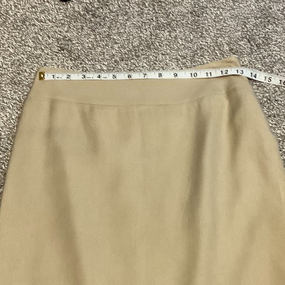 Used Banana Republic Tan Pencil Skirt Size 0 - Picture 6 of 7